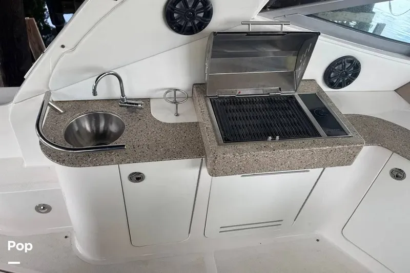 Slide: The Image of Sea Ray 330 Sundancer 2016 - 16265844