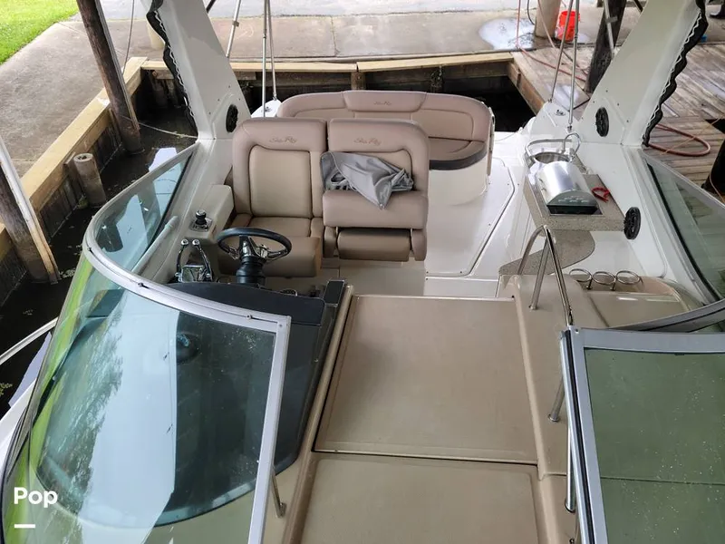Slide: The Image of Sea Ray 330 Sundancer 2016 - 16305378