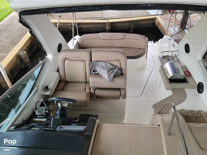 Slide: The Image of Sea Ray 330 Sundancer 2016 - 16305379