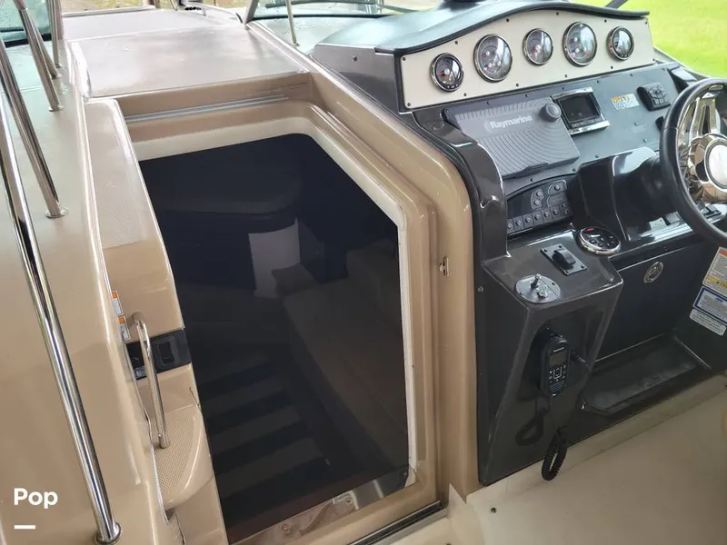 Slide: The Image of Sea Ray 330 Sundancer 2016 - 16305381