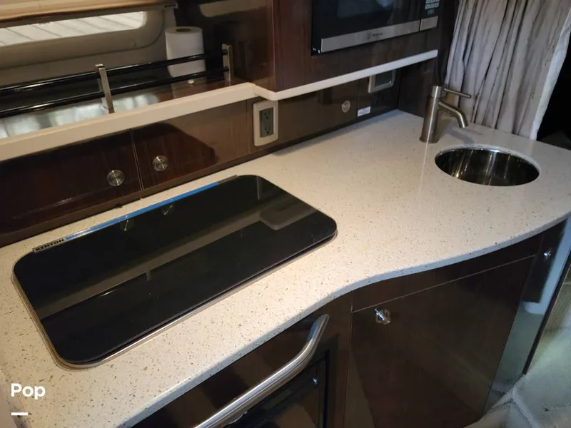 Slide: The Image of Sea Ray 330 Sundancer 2016 - 16305386