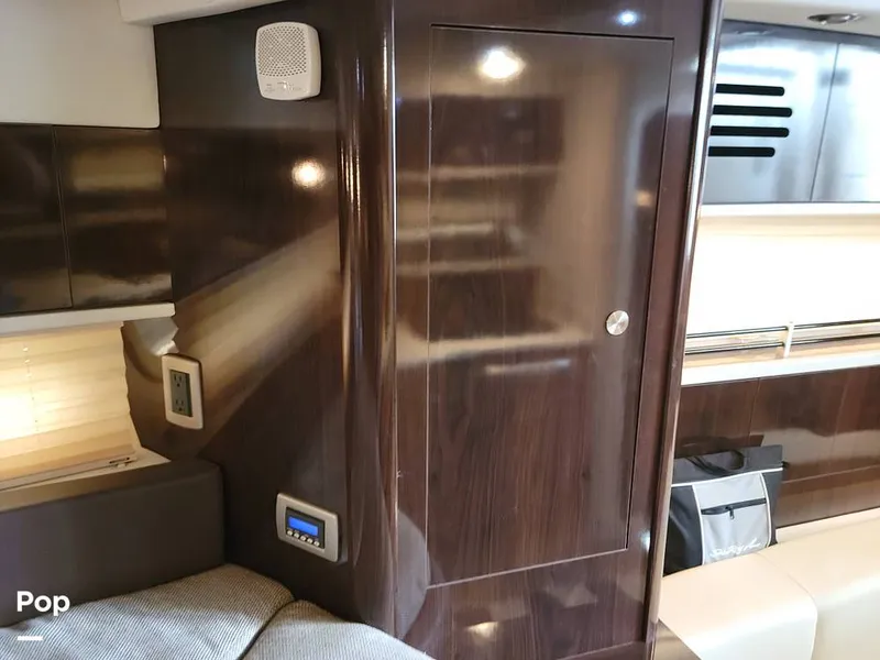 Slide: The Image of Sea Ray 330 Sundancer 2016 - 16305394