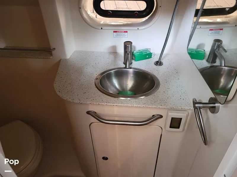 Slide: The Image of Sea Ray 330 Sundancer 2016 - 16305403