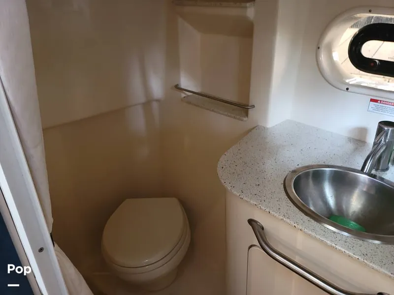 Slide: The Image of Sea Ray 330 Sundancer 2016 - 16305404