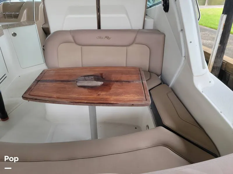 Slide: The Image of Sea Ray 330 Sundancer 2016 - 16305417