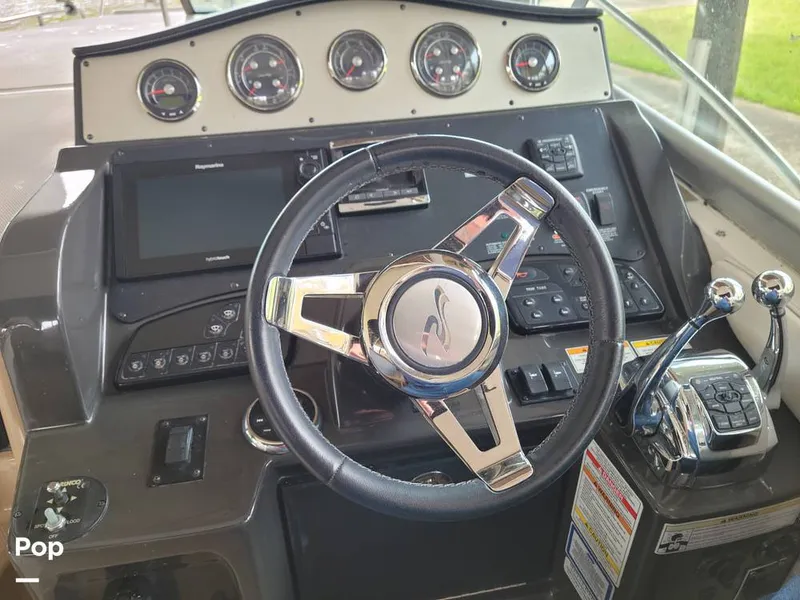 Slide: The Image of Sea Ray 330 Sundancer 2016 - 16305425