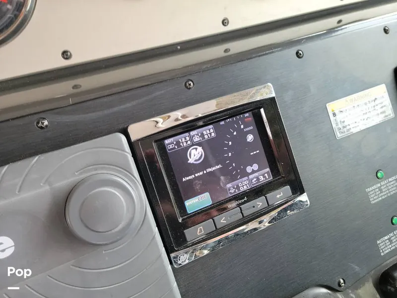 Slide: The Image of Sea Ray 330 Sundancer 2016 - 16305437