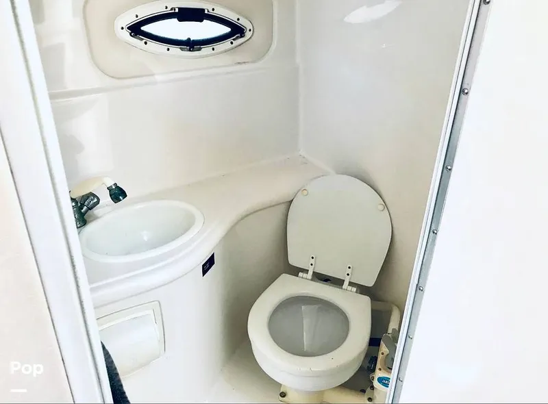 Slide: The Image of Monterey 265 Expres 2004 - 16272952