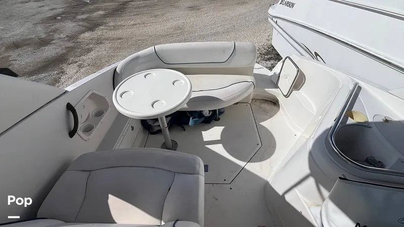 Slide: The Image of Monterey 265 Express 2004 - 16281604