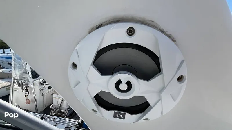 Slide: The Image of Monterey 265 Express 2004 - 16281564