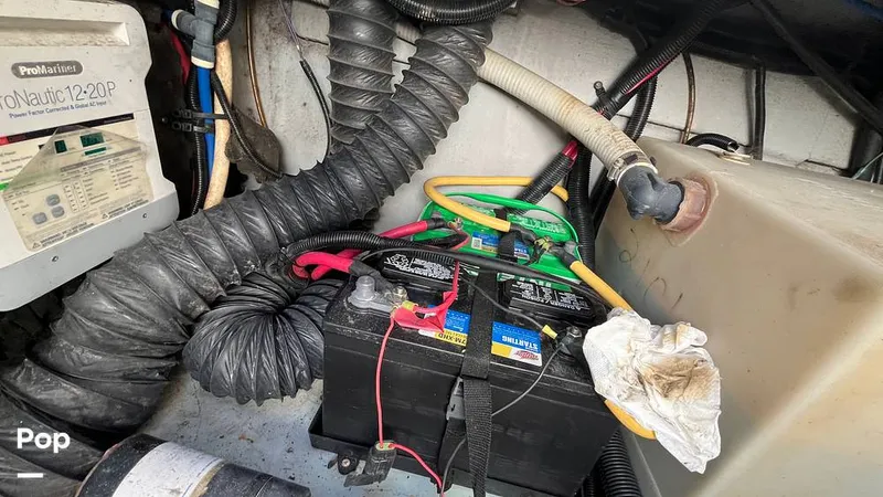 Slide: The Image of Monterey 265 Express 2004 - 16281574