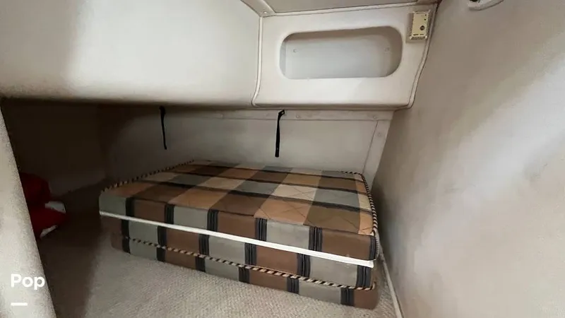 Slide: The Image of Monterey 265 Express 2004 - 16281583