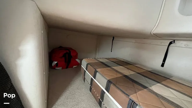 Slide: The Image of Monterey 265 Express 2004 - 16281584