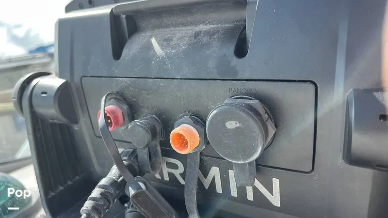 Slide: The Image of Monterey 265 Express 2004 - 16281601