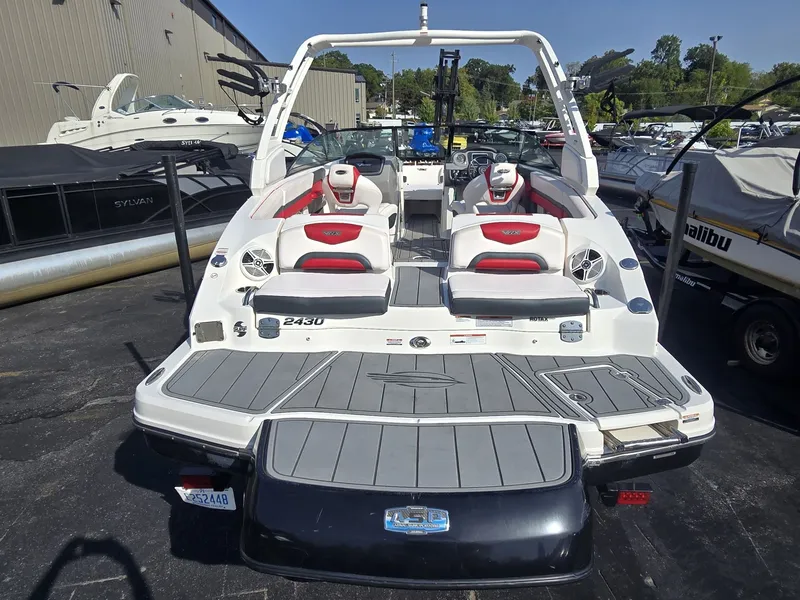 Slide: The Image of Chaparral 2430 VRX 2020 - 12