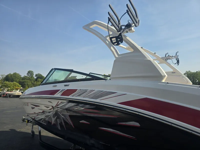 Slide: The Image of Chaparral 2430 VRX 2020 - 13