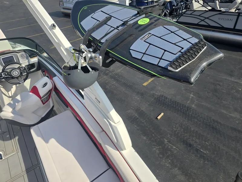 Slide: The Image of Chaparral 2430 VRX 2020 - 14