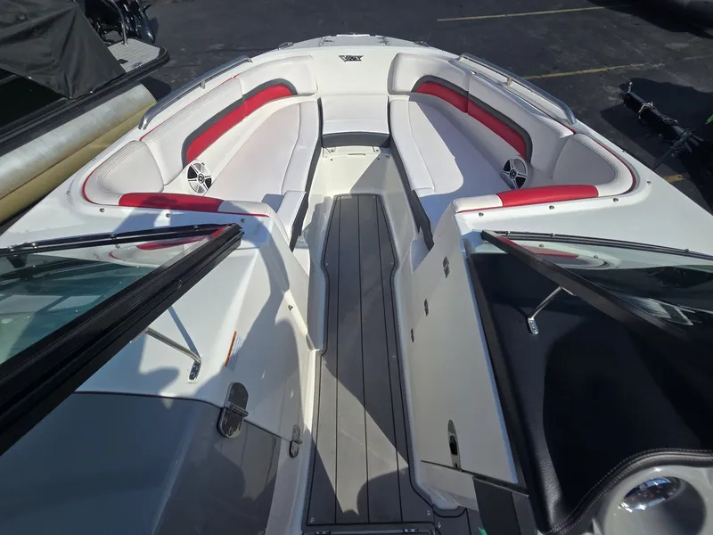 Slide: The Image of Chaparral 2430 VRX 2020 - 22