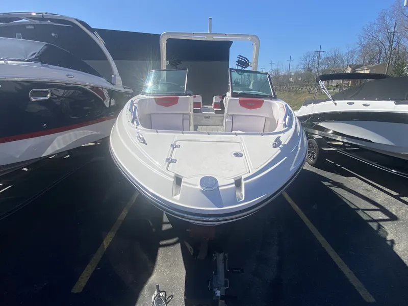 Slide: The Image of Chaparral 2430 VRX 2020 - 3