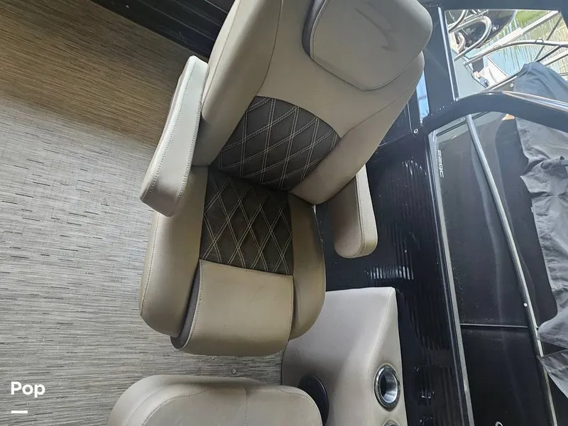 Slide: The Image of Bennington LX26SB 2023 - 16302838