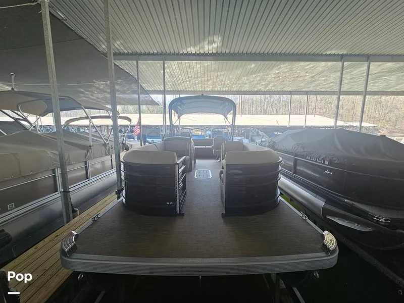 Slide: The Image of Bennington LX26SB 2023 - 16302820