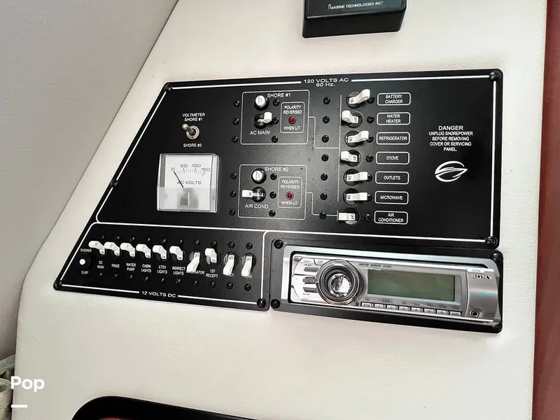 Slide: The Image of Crownline Boats 264 CR 2013 - 16580269