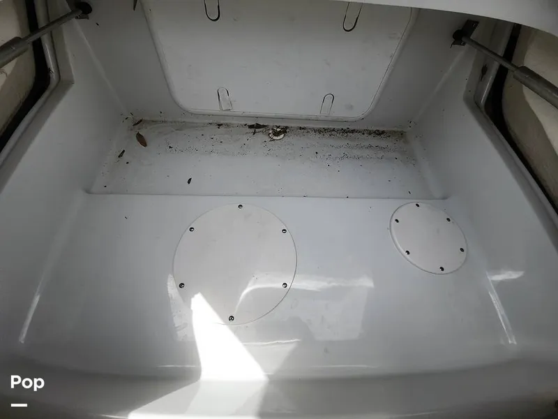 Slide: The Image of Crownline Boats E255 XS 2022 - 16321554