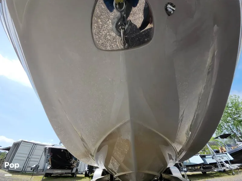 Slide: The Image of Crownline Boats E255 XS 2022 - 16321440