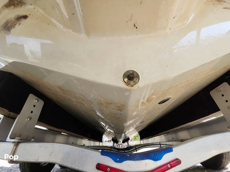 Slide: The Image of Crownline Boats E255 XS 2022 - 16321469