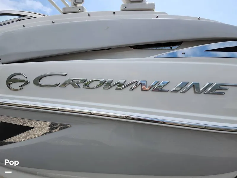 Slide: The Image of Crownline Boats E255 XS 2022 - 16321481