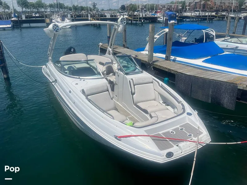 Slide: The Image of Crownline Boats E255 XS 2022 - 16500586