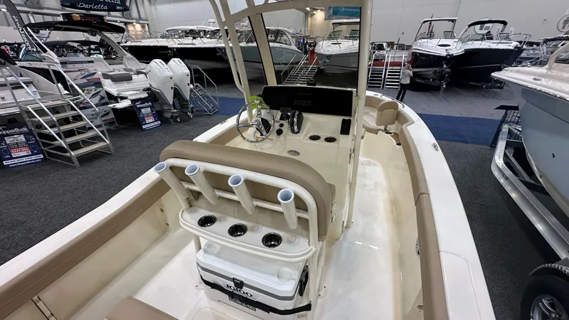 Slide: The Image of Scout 215 XSF 2024 - 12