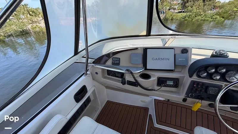 Slide: The Image of Carver Yachts 41 Motoryacht 2005 - 16385513