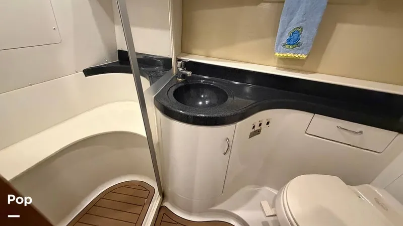 Slide: The Image of Carver Yachts 41 Motoryacht 2005 - 16385445