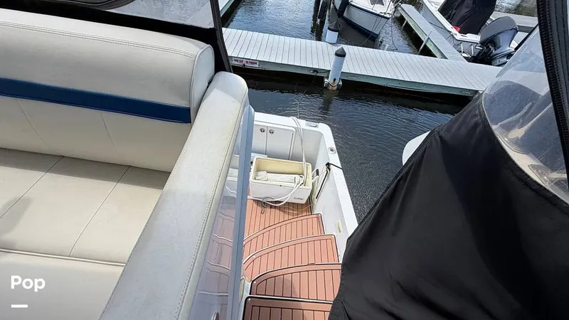 Slide: The Image of Carver Yachts 41 Motoryacht 2005 - 16385476