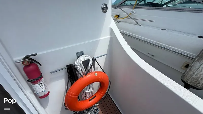 Slide: The Image of Carver Yachts 41 Motoryacht 2005 - 16385481