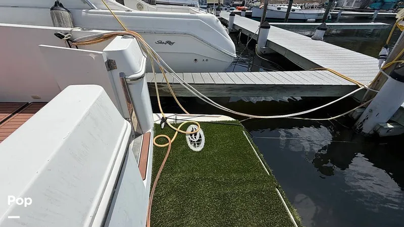 Slide: The Image of Carver Yachts 41 Motoryacht 2005 - 16385488