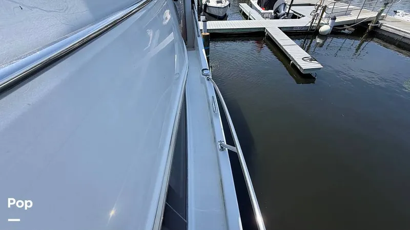 Slide: The Image of Carver Yachts 41 Motoryacht 2005 - 16385489