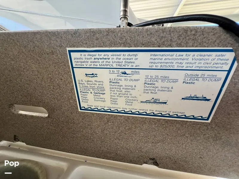 Slide: The Image of Rinker 360 Fiesta Vee 2006 - 16305025