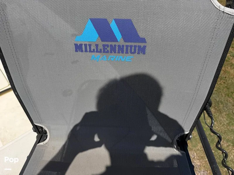 Slide: The Image of Triton 220 LTS 2005 - 16294430