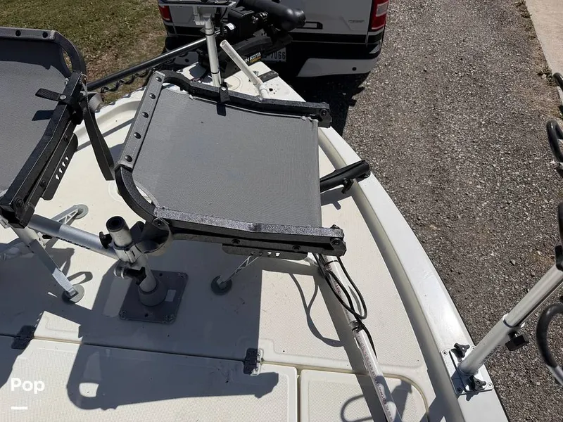 Slide: The Image of Triton 220 LTS 2005 - 16294435