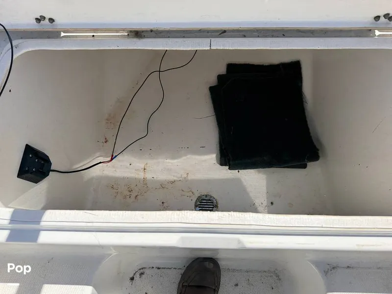 Slide: The Image of Triton 220 LTS 2005 - 16294439