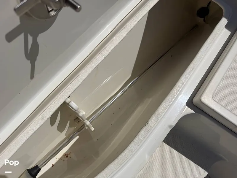 Slide: The Image of Triton 220 LTS 2005 - 16294441