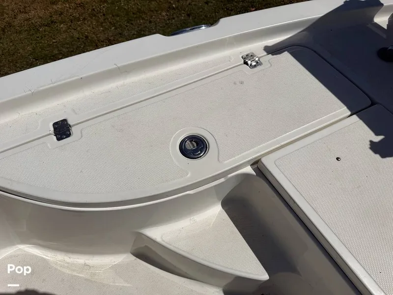 Slide: The Image of Triton 220 LTS 2005 - 16294442