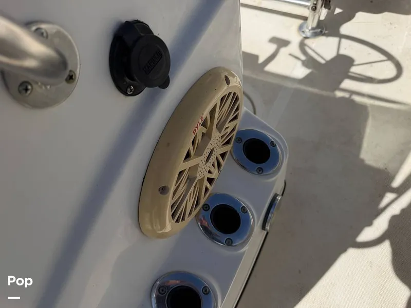 Slide: The Image of Triton 220 LTS 2005 - 16294457