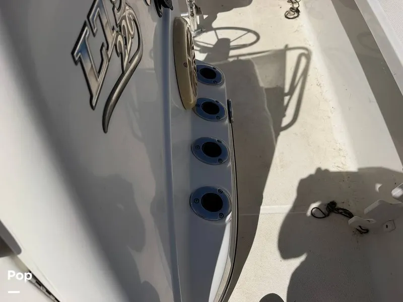 Slide: The Image of Triton 220 LTS 2005 - 16294458