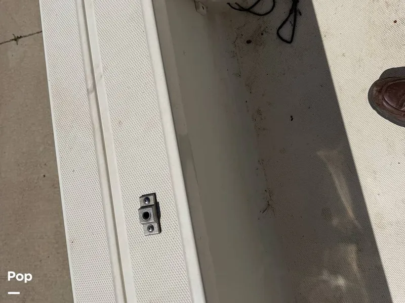 Slide: The Image of Triton 220 LTS 2005 - 16294471