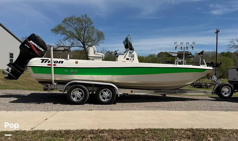 Slide: The Image of Triton 220 LTS 2005 - 16294324
