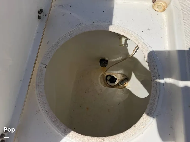 Slide: The Image of Triton 220 LTS 2005 - 16294473