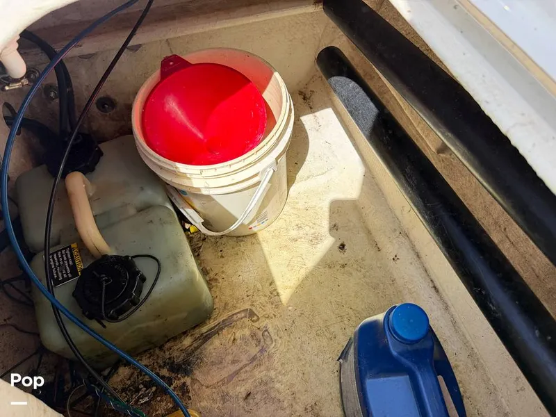 Slide: The Image of Triton 220 LTS 2005 - 16294475